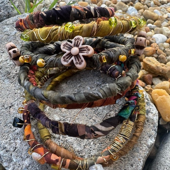 Fabric Wire Wrapped Bead Bangle